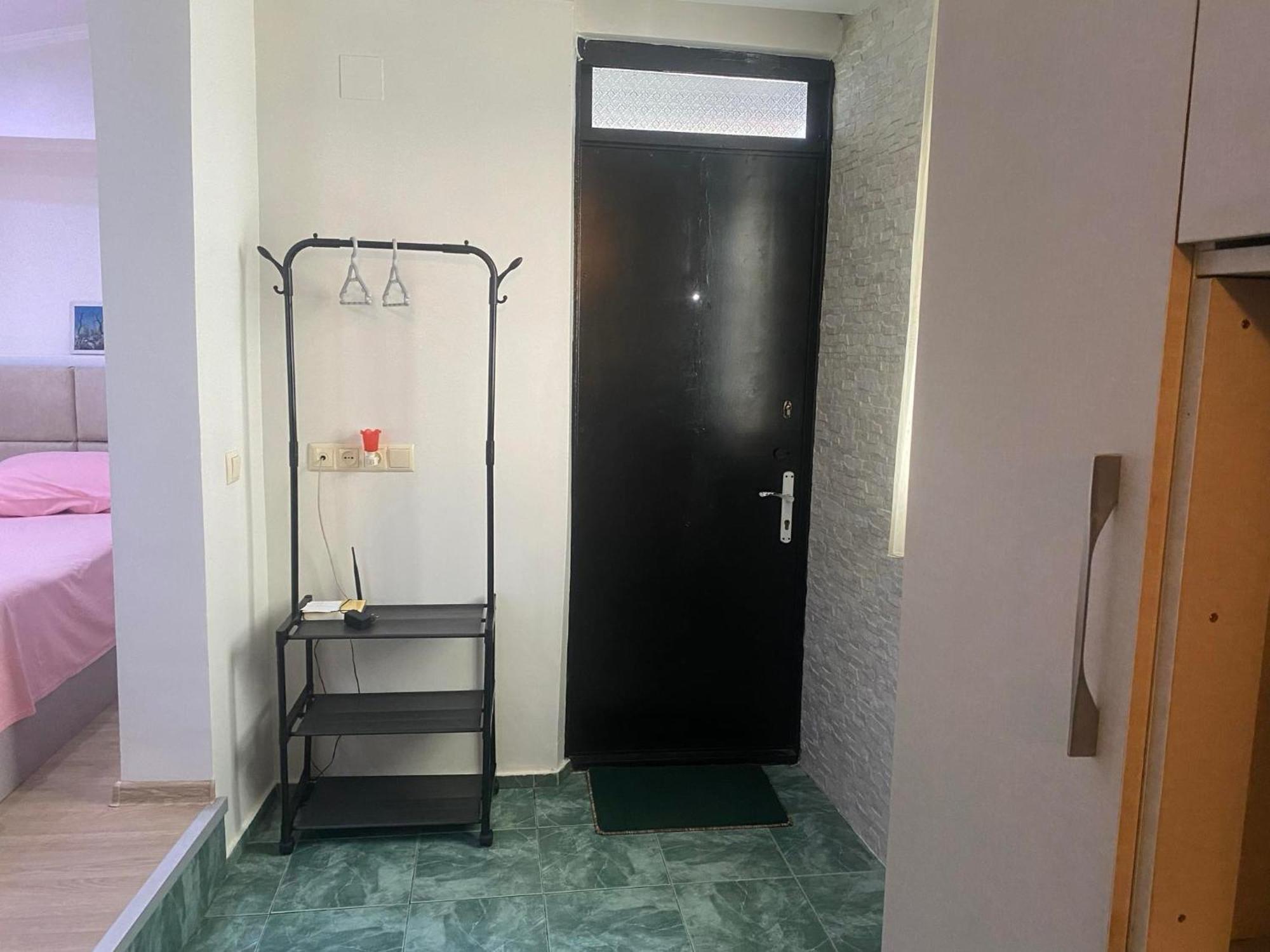 Batumi Apartment With Terrace Εξωτερικό φωτογραφία